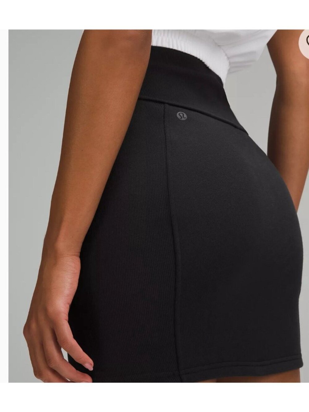 lululemon Scuba High Rise Mini Skirt Black Size Medium Workout. Summer Casual